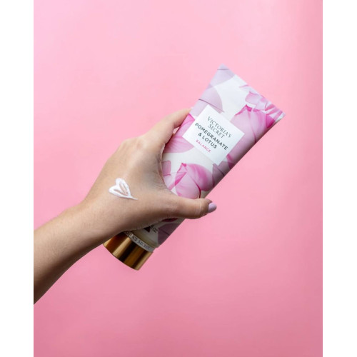 Парфумований Лосьйон Для Тіла Victoria’s Secret Pomegranate & Lotus Fragrance Lotion 236 мл