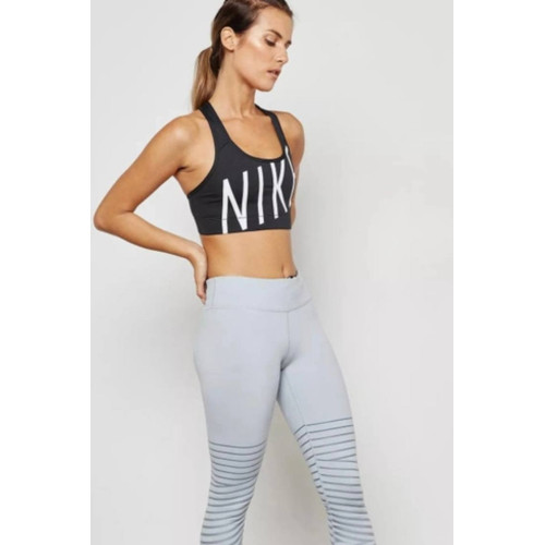 Спортивний топ Nike 