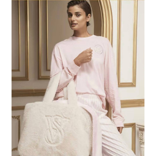 Сумка Victoria’s Secret Cozy Plush Tote