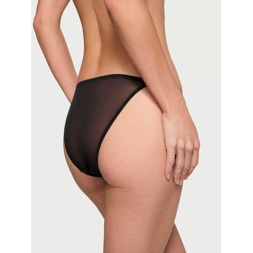Трусики Victoria’s Secret Logo Embroidery String Bikini Panty Трусики Victoria’s Secret Logo Embroidery String Bikini Panty