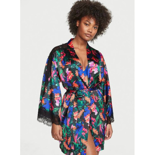 Сатиновий Халат Victoria's Secret Lace Inset Robe Сатиновий Халат Victoria's Secret Lace Inset Robe
