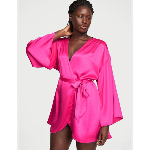 Халат Victoria's Secret Satin Short Robe Халат Victoria's Secret Satin Short Robe
