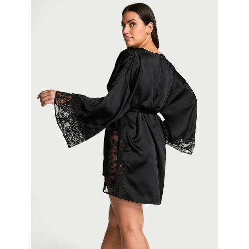 Сатиновий халат з мереживом Victoria’s Secret Satin & Lace Trim Robe Black